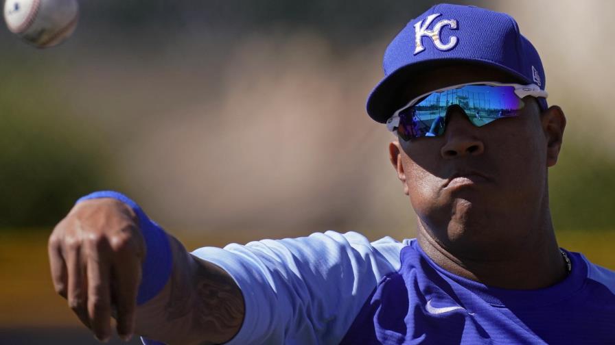 Adalberto Mondesí y Salvador Pérez, más confiados y saludables en pretemporada Adalberto Mondesí y Salvador Pérez, más confiados y saludables en pretemporada