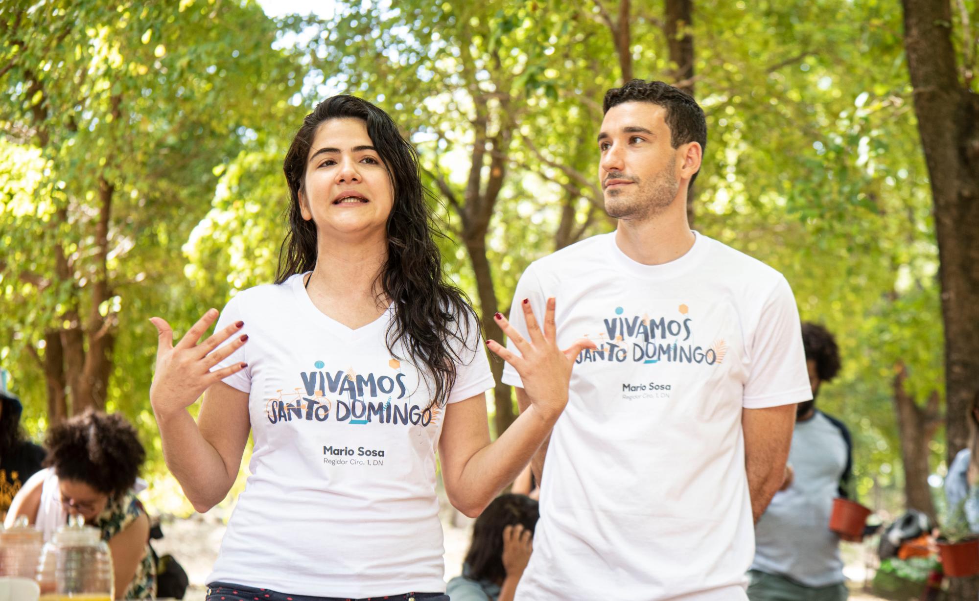 Mario Sosa junto a Natalia Mármol durante la presentación de su candidatura en el Mirador Sur. 