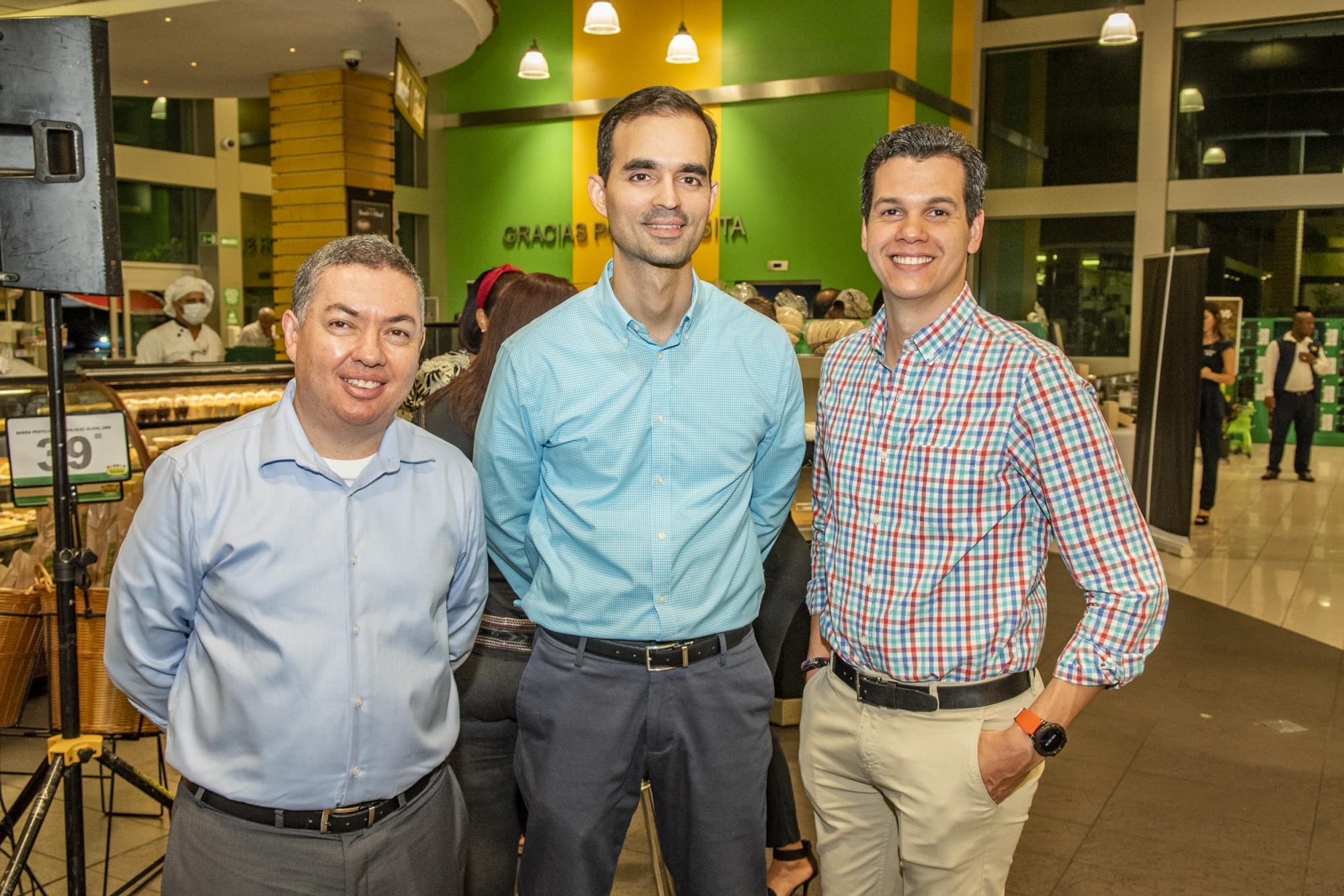 Julio Durán, James Morales y Emil Hernández.