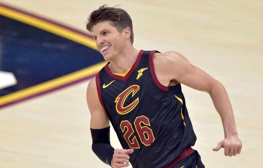 El escolta blanco Kyle Korver imprimirá Black Lives Matter en su camiseta