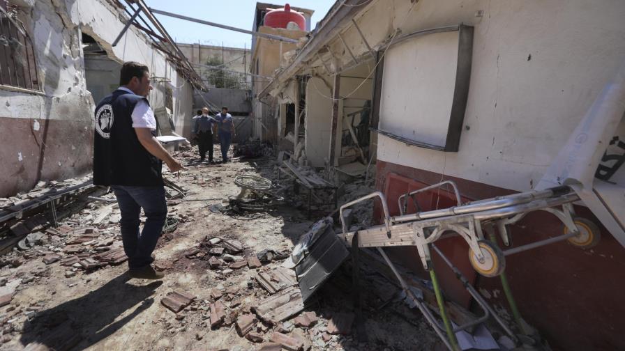 Sube a 21 el número de muertos por ataque a un hospital en Siria Sube a 21 el número de muertos por ataque a un hospital en Siria