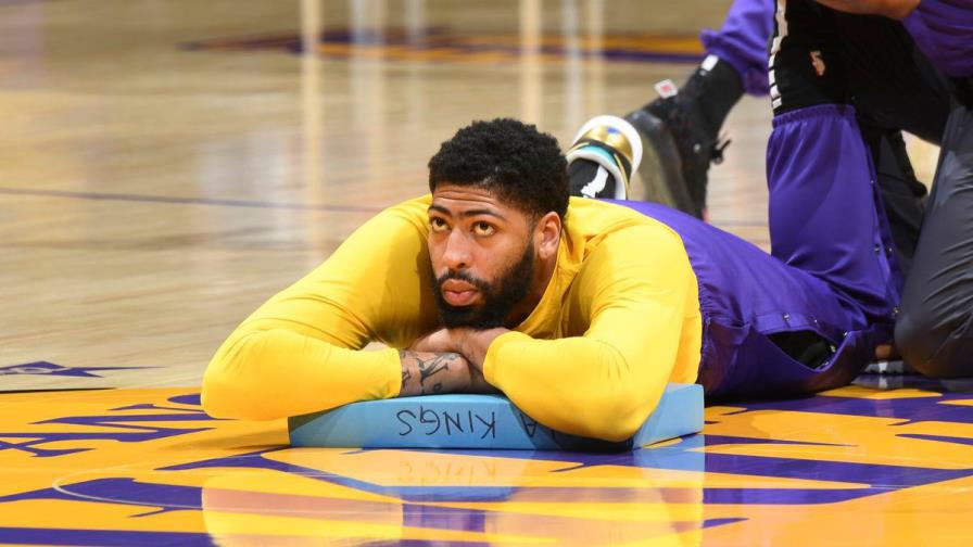 Sin rotura, pero la pantorrilla de Davis mantiene en vilo a los Lakers