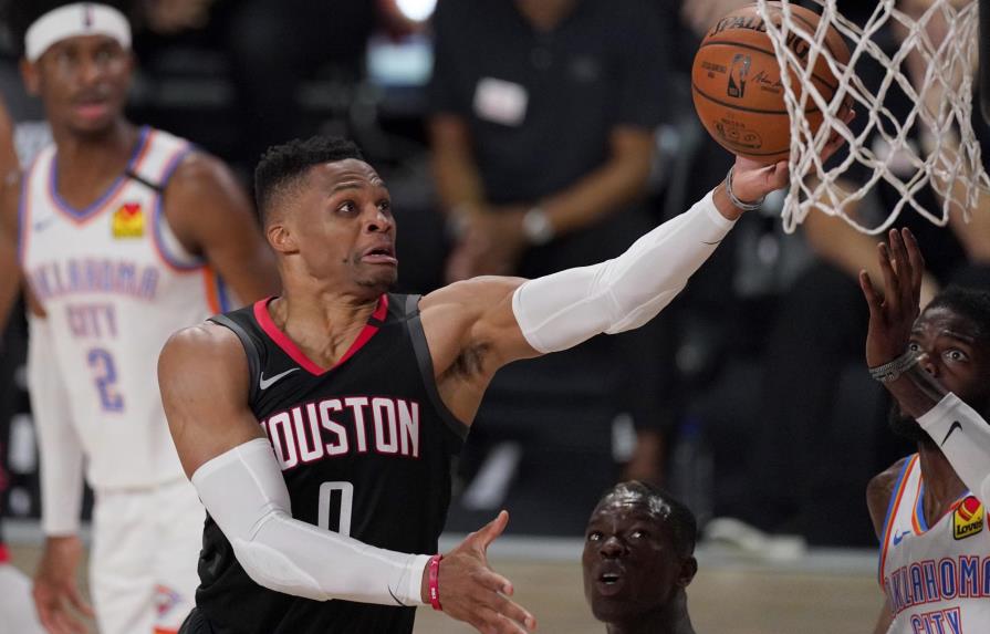 Russell Westbrook pasó a Wizards en canje con Rockets