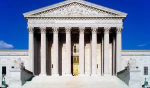 Tribunal Supremo de EEUU debate la financiación pública a escuelas religiosas