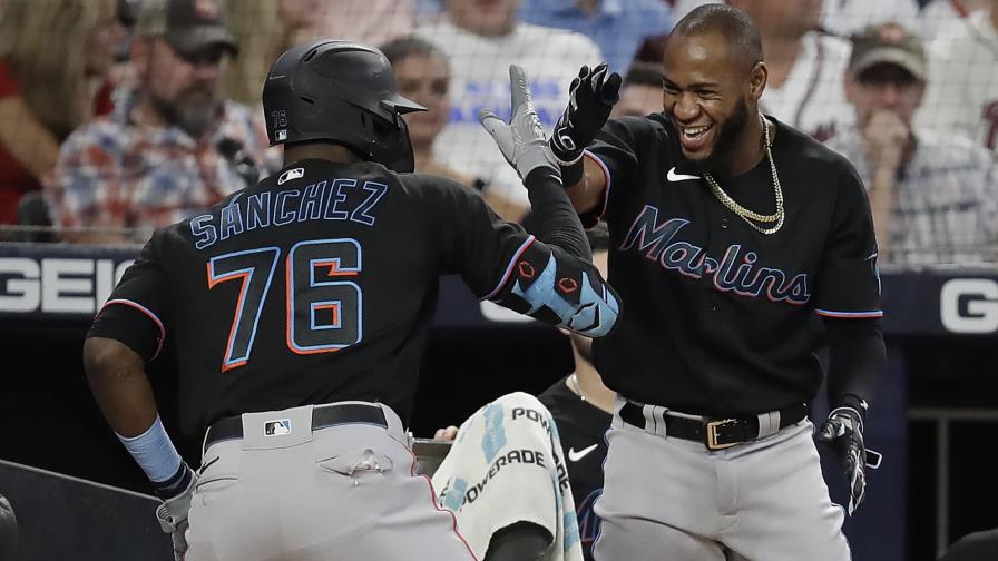 De la Cruz y Sánchez pegan jonrones seguidos; Marlins ganan De la Cruz y Sánchez pegan jonrones seguidos; Marlins ganan