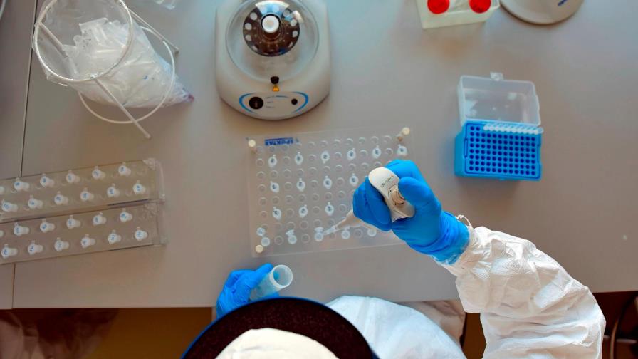 Espionaje de EEUU rechaza que virus sea artificial aunque Trump mira a China