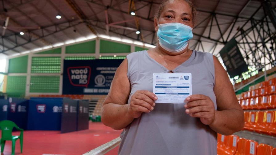 Vacunados por primera vez cuentan por qué no habían asistido a centros Vacunados por primera vez cuentan por qué no habían asistido a centros