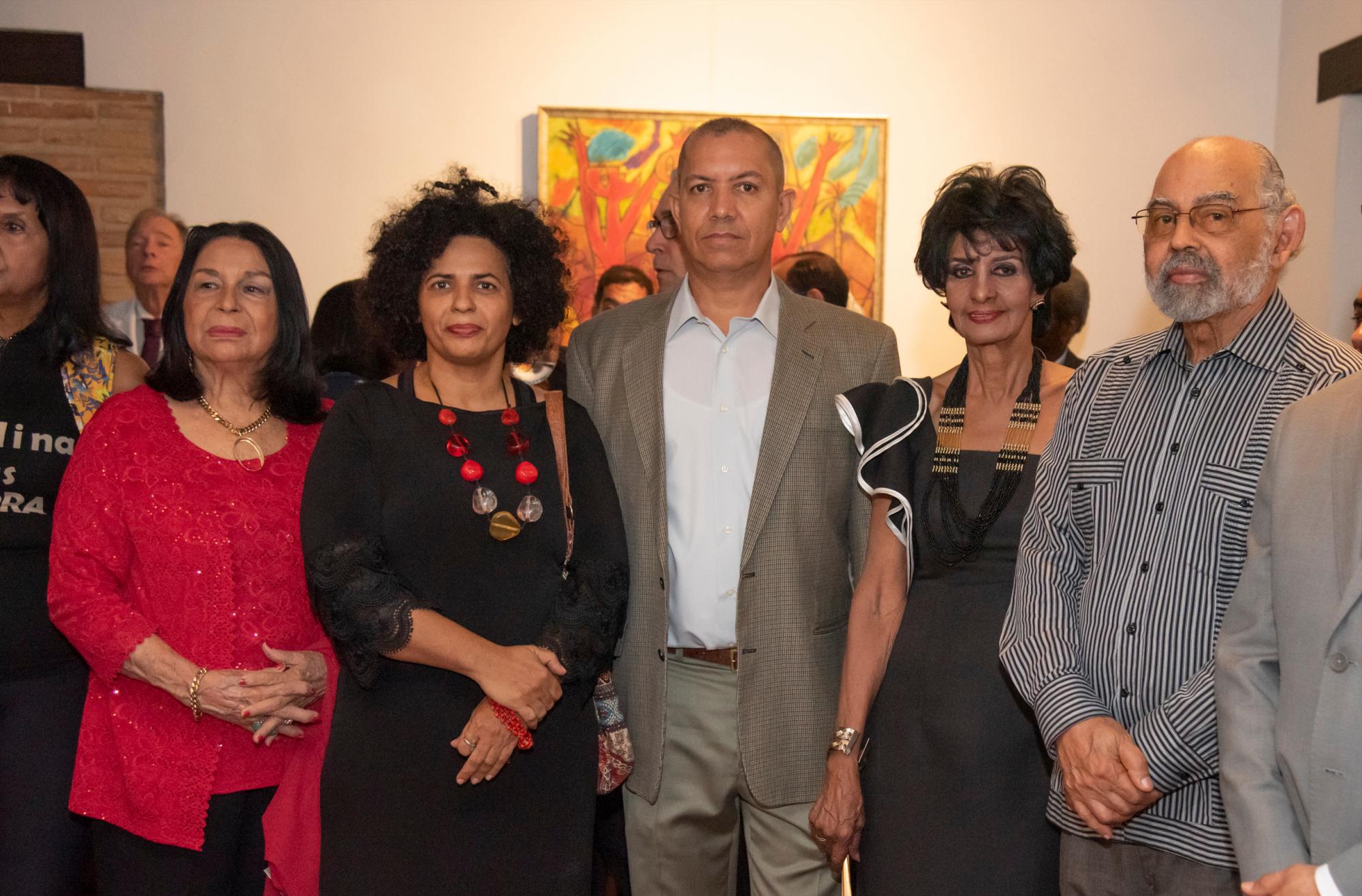 Rosa Tavárez, Iris Pérez, Osiris Gómez, Elsa Núñez y Manuel Montilla.