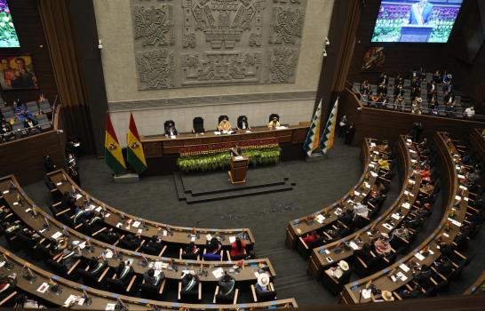 Acalorada sesión legislativa en la fiesta patria de Bolivia