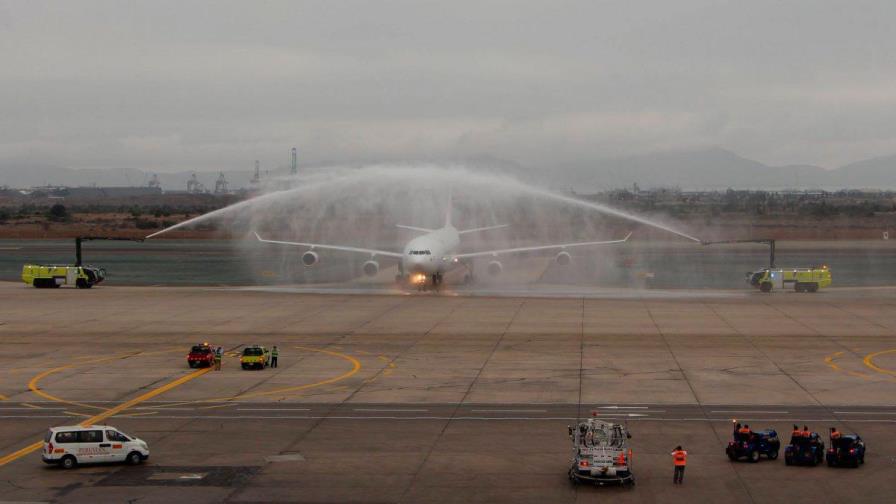 Gobierno español defiende rescate económico a aerolínea Plus Ultra