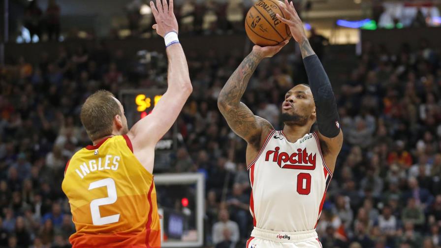 Jazz frena racha de 5 derrotas tras remontan ante Blazers