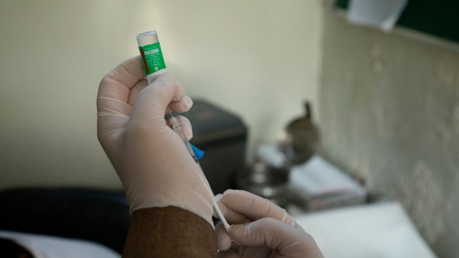 La ONU urge a doblar la capacidad de producción de vacunas contra COVID-19 La ONU urge a doblar la capacidad de producción de vacunas contra COVID-19