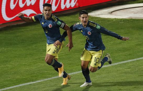 Brasil y Argentina alzan vuelo, el VAR calienta polémicas