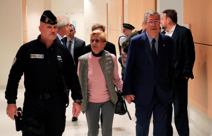 Condenado a 4 años de cárcel un alcalde francés, símbolo de la corrupción