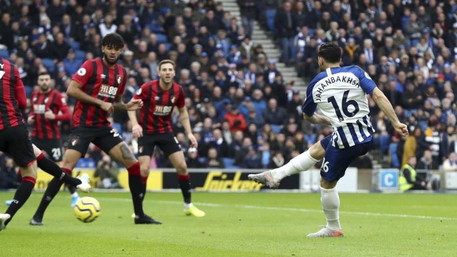 VAR causa frustración en jornada de la Liga Premier VAR causa frustración en jornada de la Liga Premier
