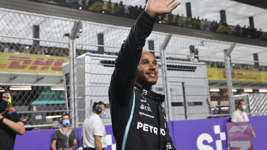 Hamilton gana la pole para el GP de Arabia Saudí de F1