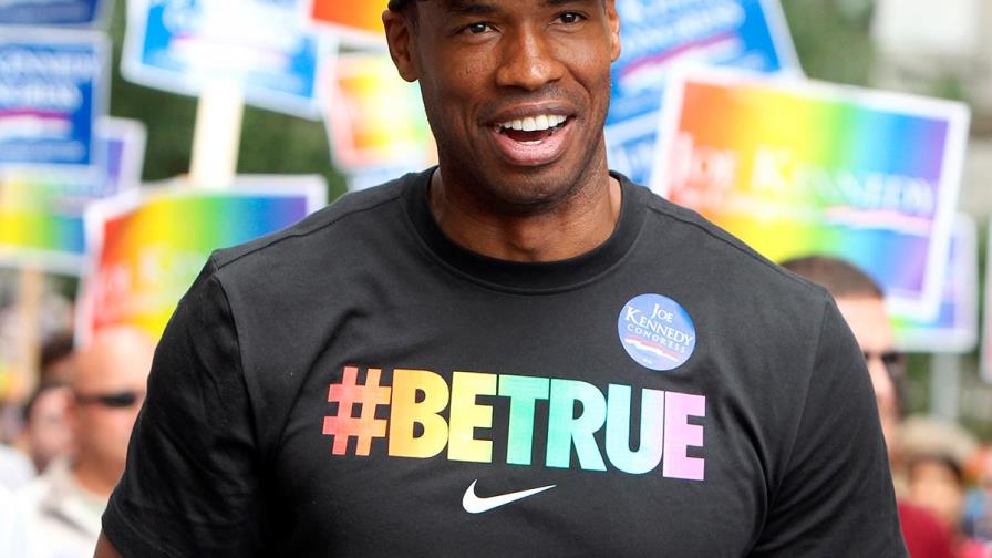 El ex NBA Jason Collins arroja positivo al COVID-19