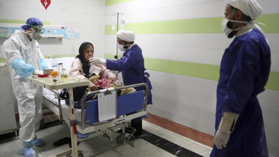 “Virus a la puerta de Teherán”: Cómo el virus superó a Irán “Virus a la puerta de Teherán”: Cómo el virus superó a Irán