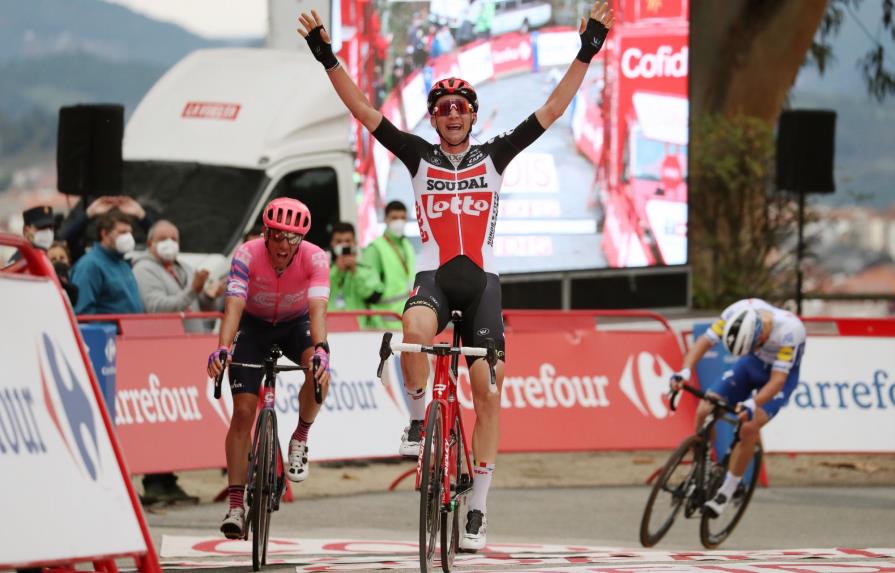 Tim Wellens ganó la decimocuarta etapa de la Vuelta a España, Roglic sigue líder