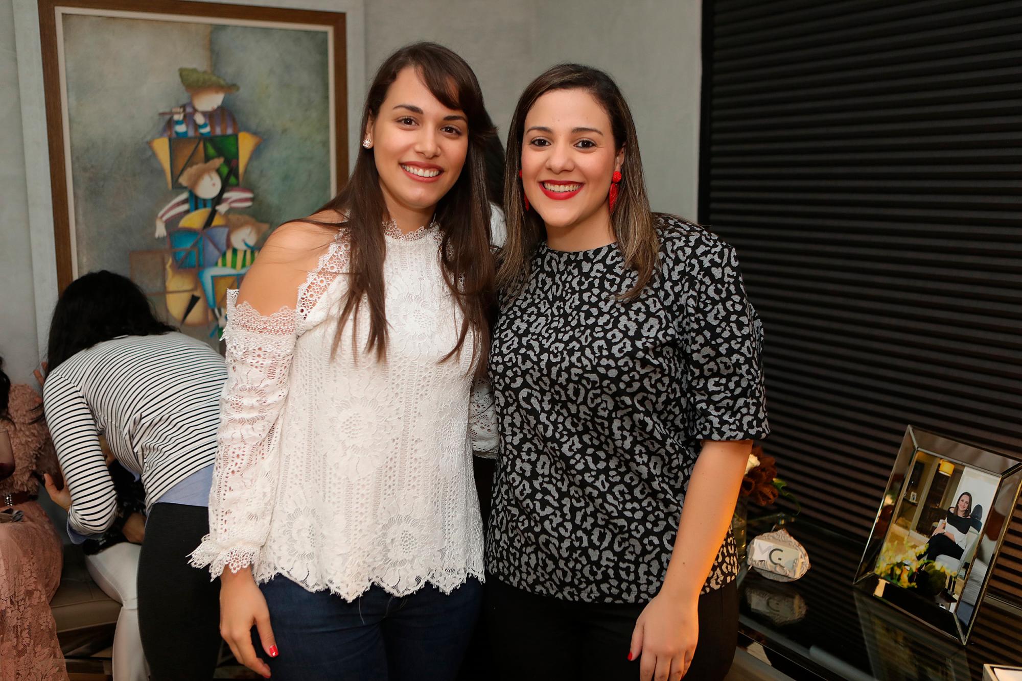 Gabriela Guzmán y Kattiuska Navarro.