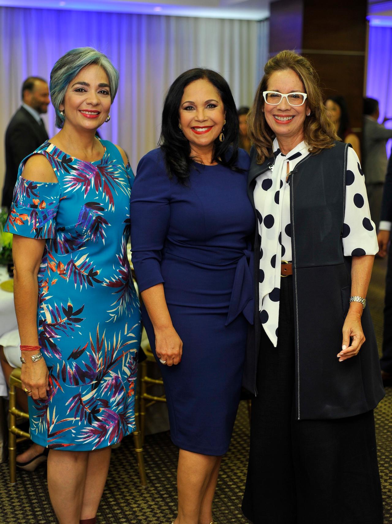 Mari´a Elena Nu´n~ez, Adalgisa Pantaleo´n y Ana Mitila Lora