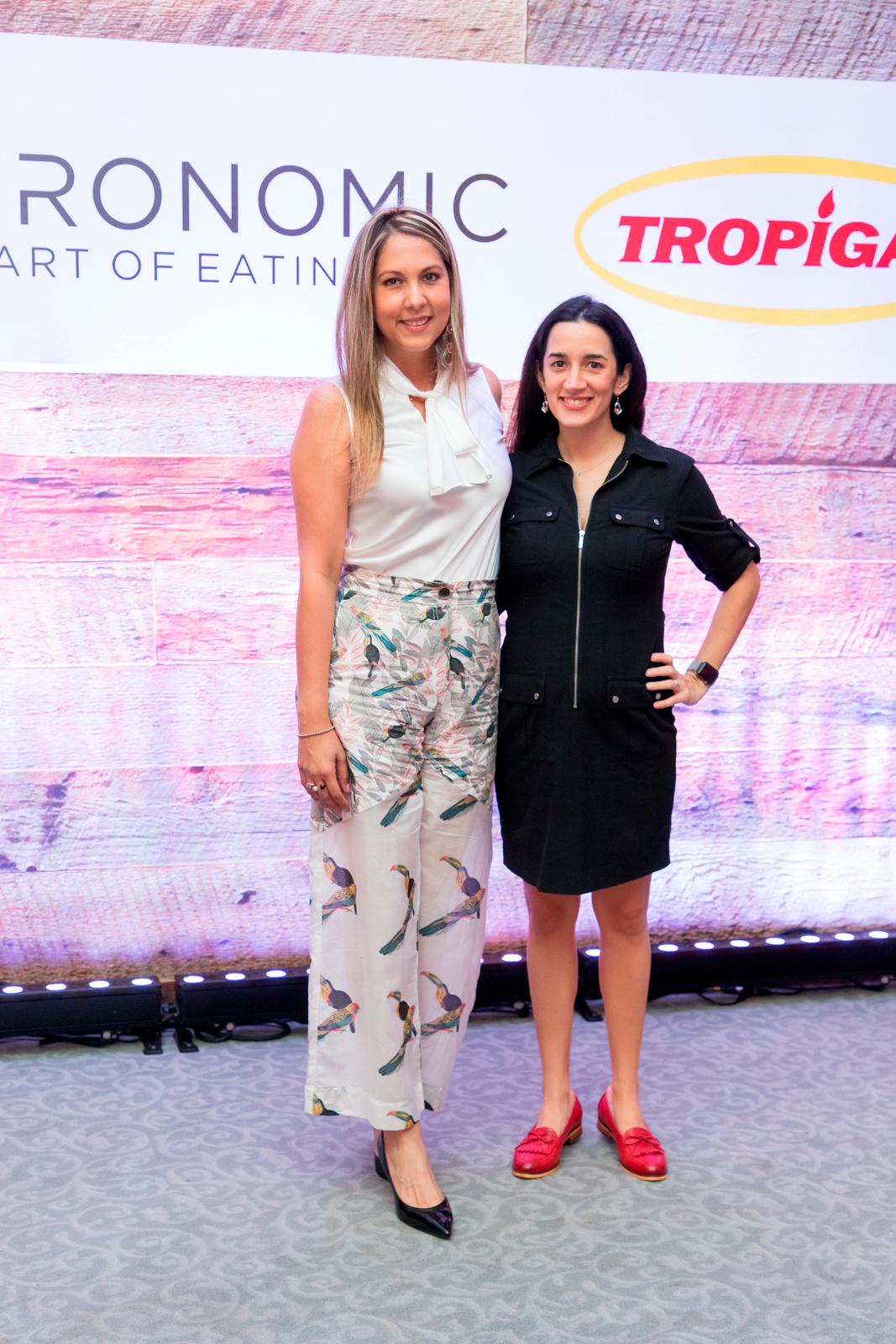 Violeta Hirujo y Alicia Dávalos.