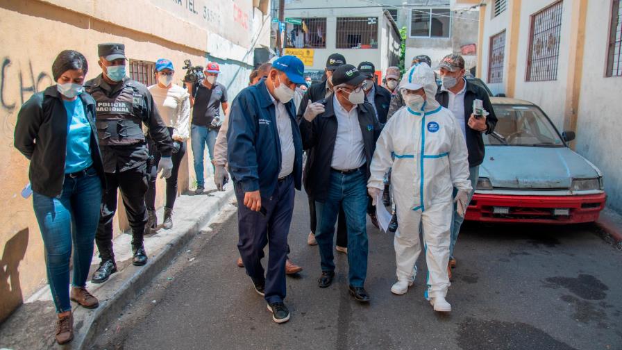 Ministro de Salud dice encuestas serológicas revelarán cuántos positivos hay en el país Ministro de Salud dice encuestas serológicas revelarán cuántos positivos hay en el país