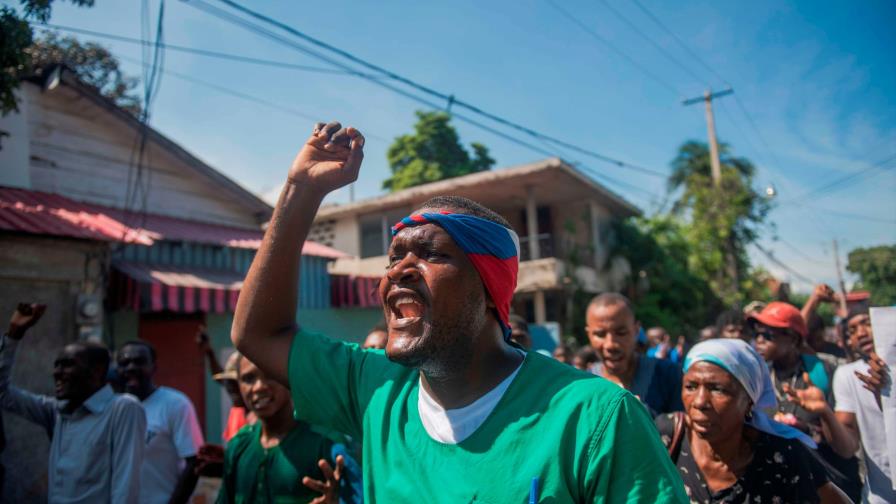 Médicos y trabajadores de la salud haitianos exigen la renuncia de Moise