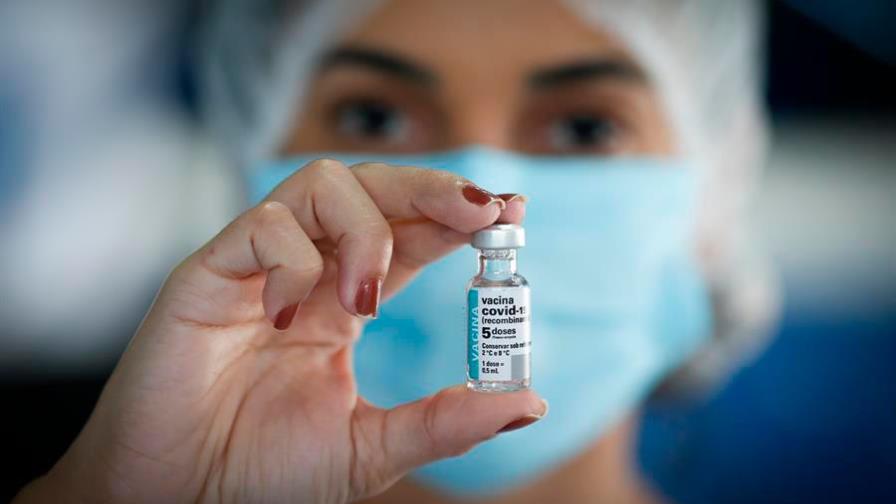 La CE ultima una demanda contra AstraZeneca y descarta 100 millones de dosis