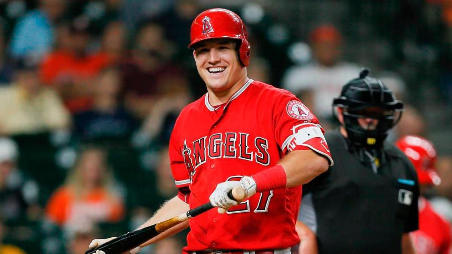 Pagan casi US$4 millones por postalita única de Mike Trout Pagan casi US$4 millones por postalita única de Mike Trout