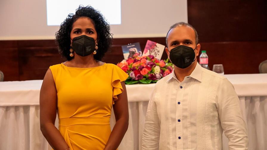 Publican obra “Cicatriz de un frenesí”, de Pridah Suero Publican obra “Cicatriz de un frenesí”, de Pridah Suero