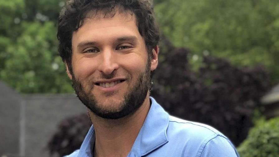 Contrato de Tatis llama atención sobre empresa de prospectos