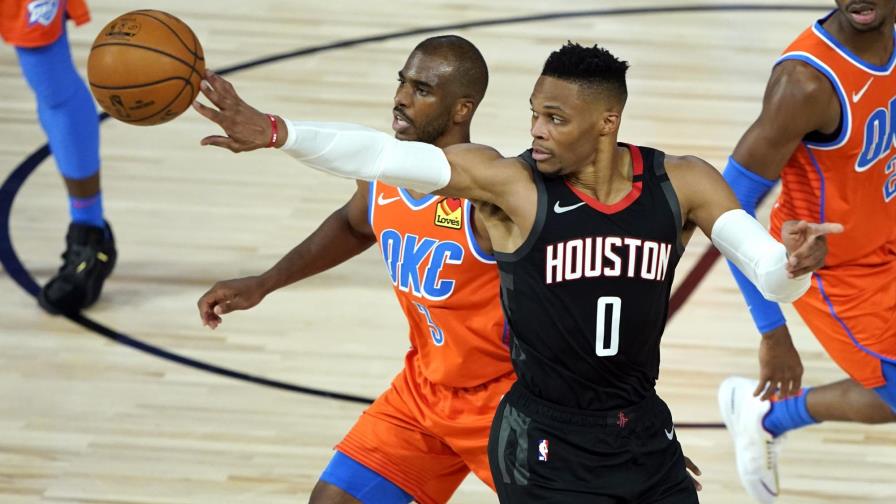 Westbrook regresa, Houston toma ventaja de 3-2 en la serie