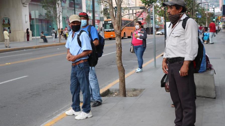 El Banco de México estima 700,000 empleos perdidos hasta abril