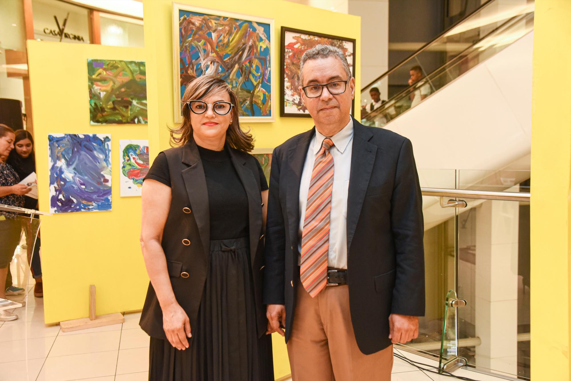 Teresa de Oller y Vladimir Velázquez.
