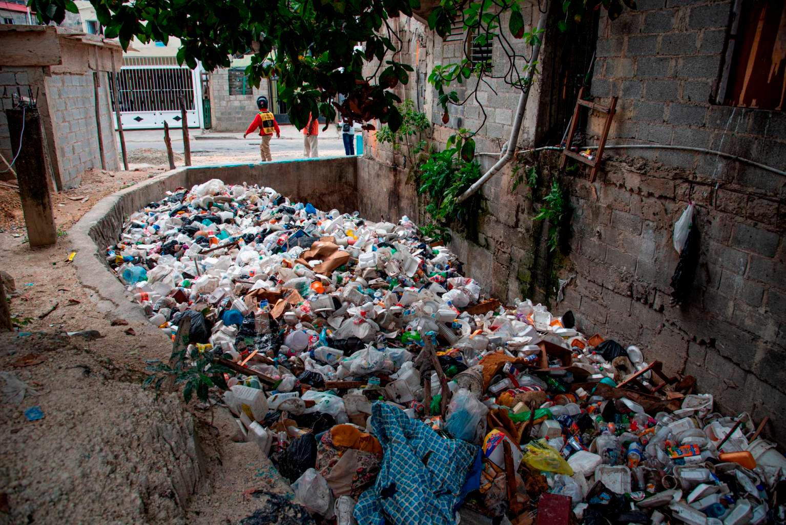 Tramo de la cañada de Guajimía en Santo Domingo Oeste.