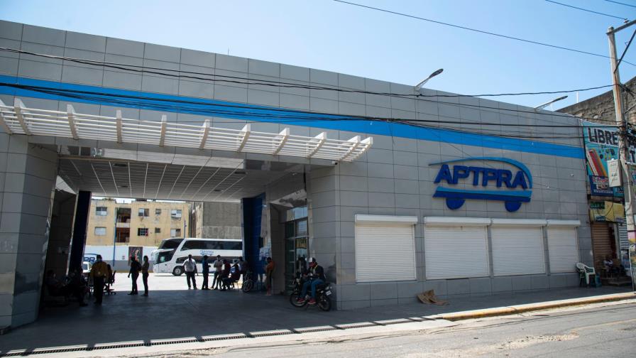 Transportistas consideran insostenible que choferes de guaguas no puedan trabajar