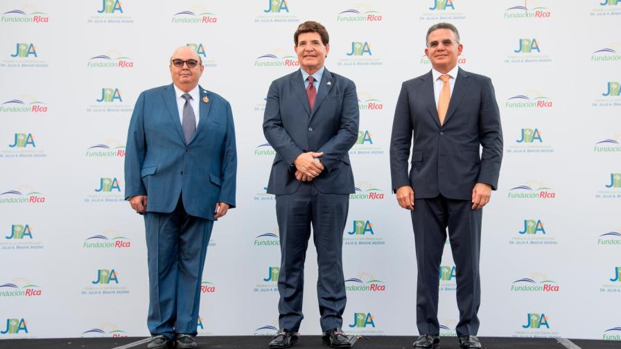 Fundación Rica lanza el premio a la sostenibilidad Dr. Julio A. Brache Arzeno Fundación Rica lanza el premio a la sostenibilidad Dr. Julio A. Brache Arzeno