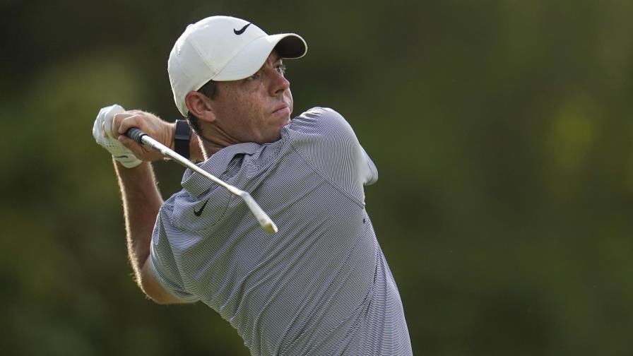 Rahm, McIlroy y Burns comparten la punta en el BMW