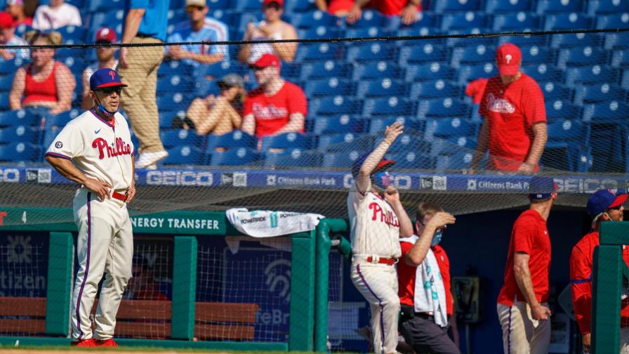 En partido accidentado, Filis apalean a Nacionales