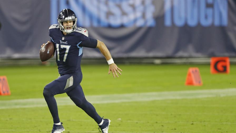 Titans diezmados por COVID-19 vencen a Bills