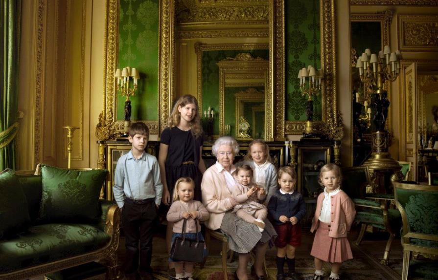 Ellos son todos los nietos de la reina Isabel y son adorables