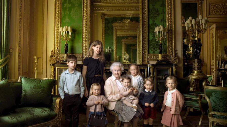 Ellos son todos los nietos de la reina Isabel y son adorables