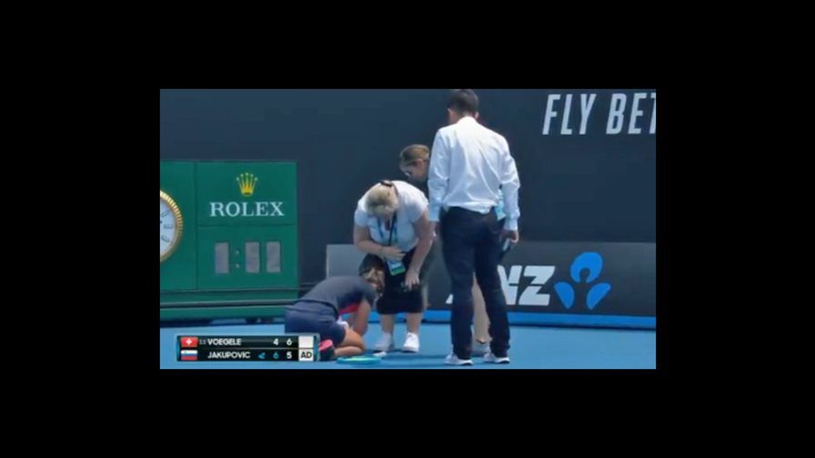 Jugadora de tenis abandona Grand Slam por el humo de incendio en Australia