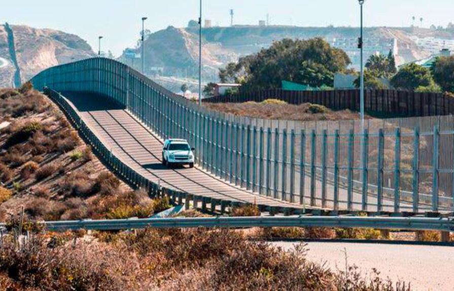 Muere un indocumentado por calor tras pasar la frontera entre México y EEUU