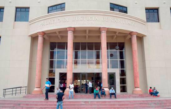 Tribunal emite orden de arresto contra regidor del PRM en Navarrete