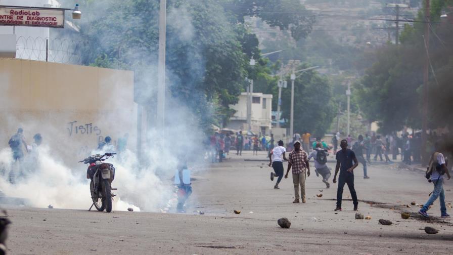 Al menos un muerto en protestas en Haití mientras la ONU lanza advertencia