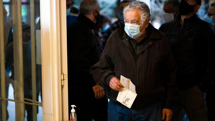 Pepe Mujica deja el Senado uruguayo, pero no la política