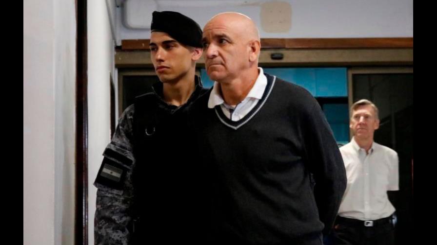 Penas de 42 y 45 años de prisión a dos curas por abusos en colegio argentino