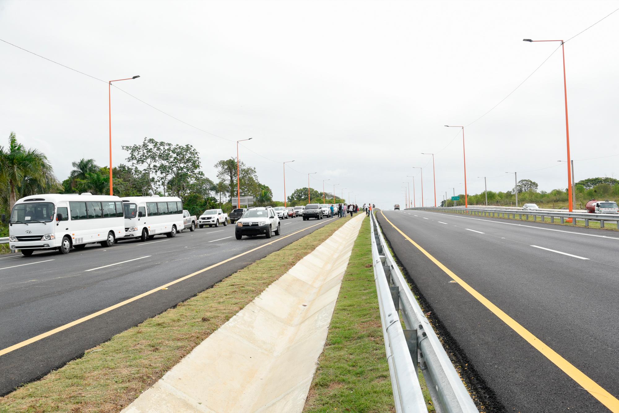 Avenida Circunvalación Juan Bosch, Santo Domingo Norte.
